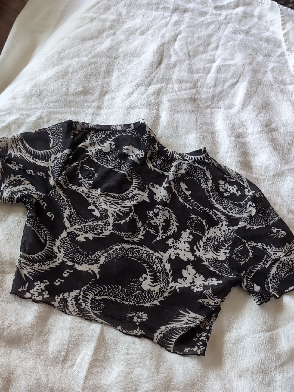 Dragon Print Black & Cream Short Sleeve Crop Top